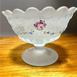 Vintage Westmoreland Grapevine & Roses Frosted Glass Candy Dish